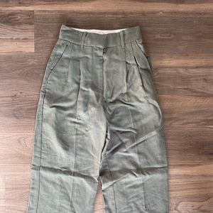 Aritzia linen effortless